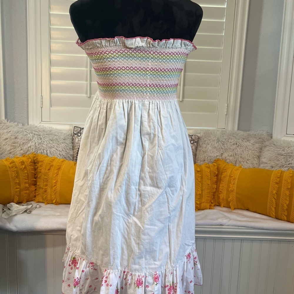 Vintage White straplessSmocked Top with Multicolor Embroidery - Picture 11 of 15